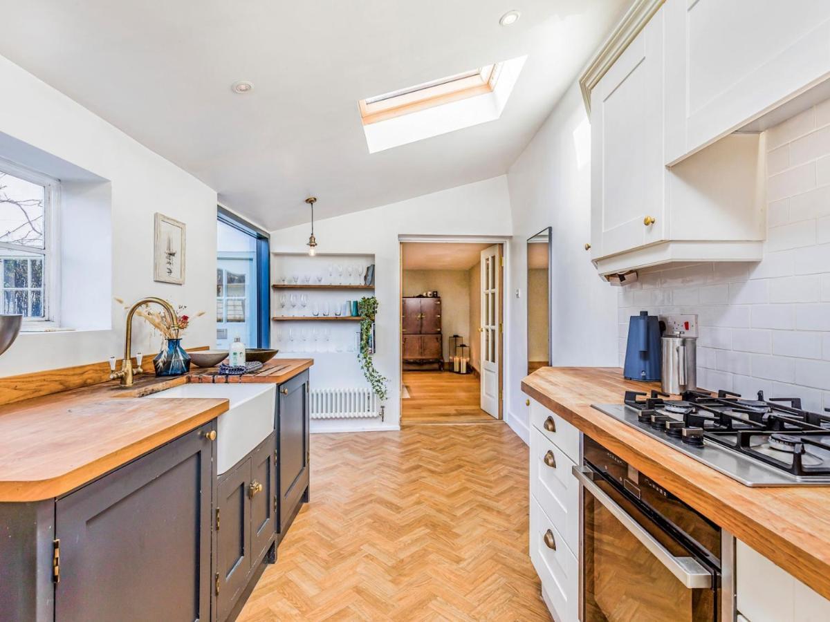 Pass The Keys Charming Downland Cottage 치체스터 외부 사진