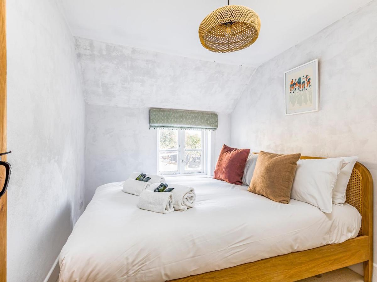 Pass The Keys Charming Downland Cottage 치체스터 외부 사진
