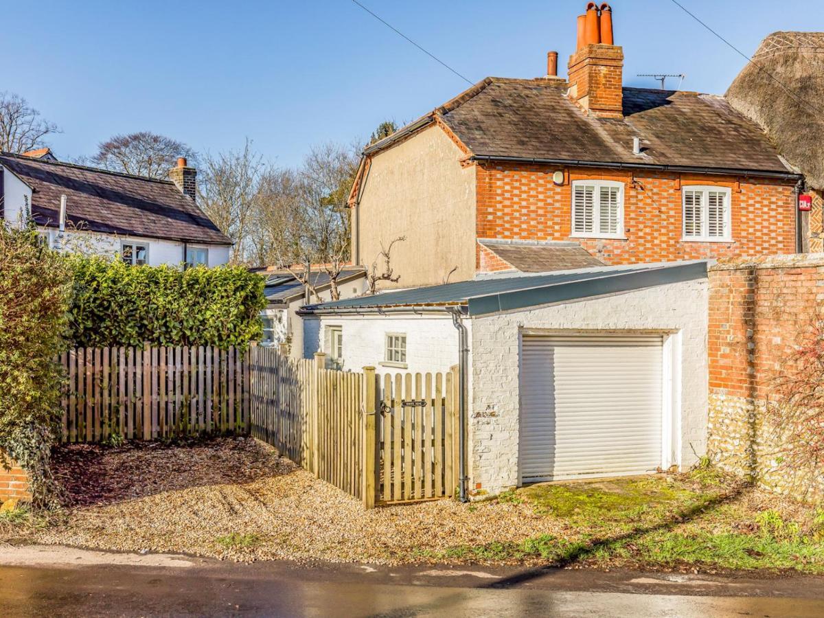 Pass The Keys Charming Downland Cottage 치체스터 외부 사진